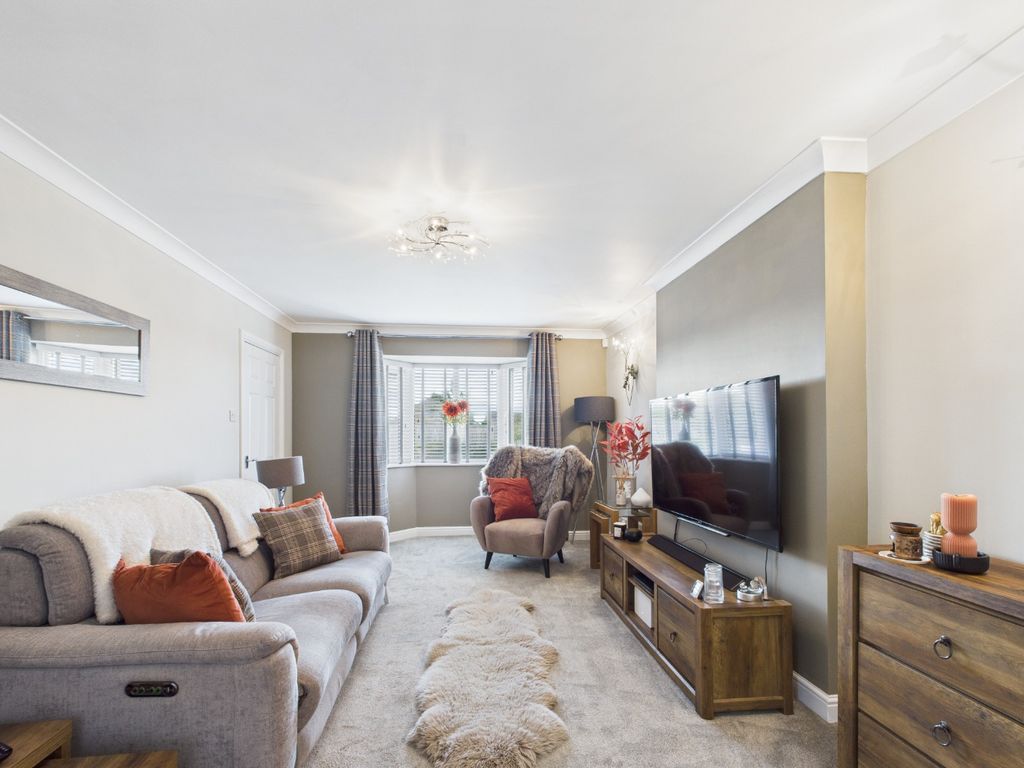 Property photo 2 of 36 4555654