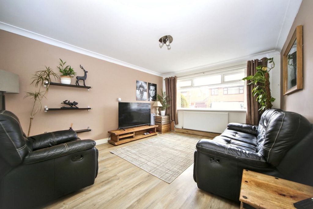 Property photo 2 of 24