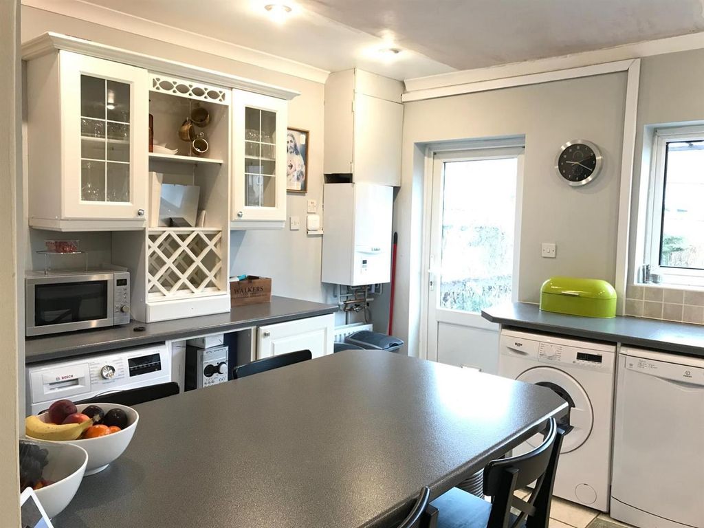 Property photo 1 of 12 Kitchen