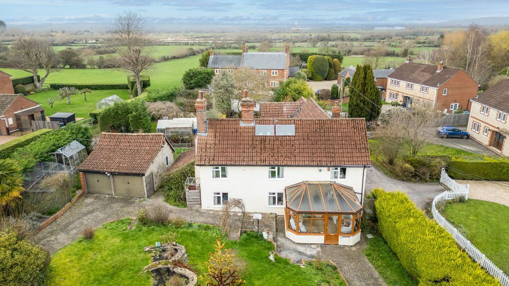 Property photo 1 of 27