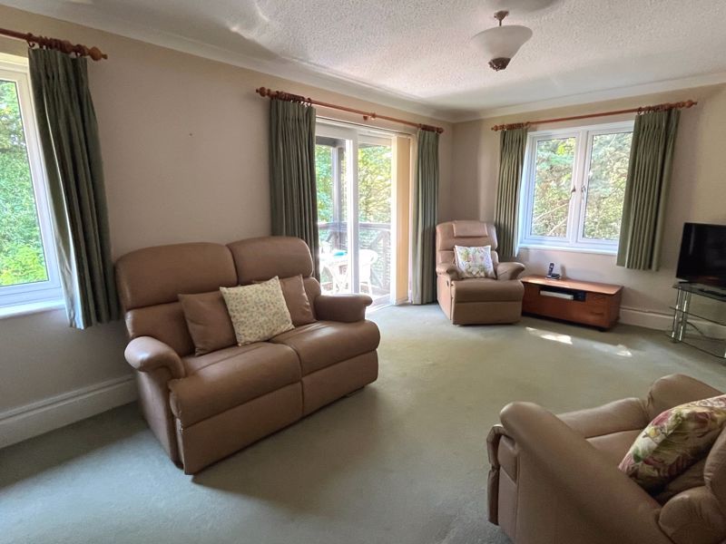 Property photo 3 of 14 Photo 7