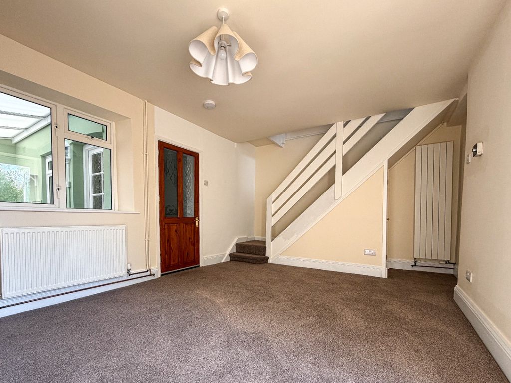 Property photo 2 of 18 5093654