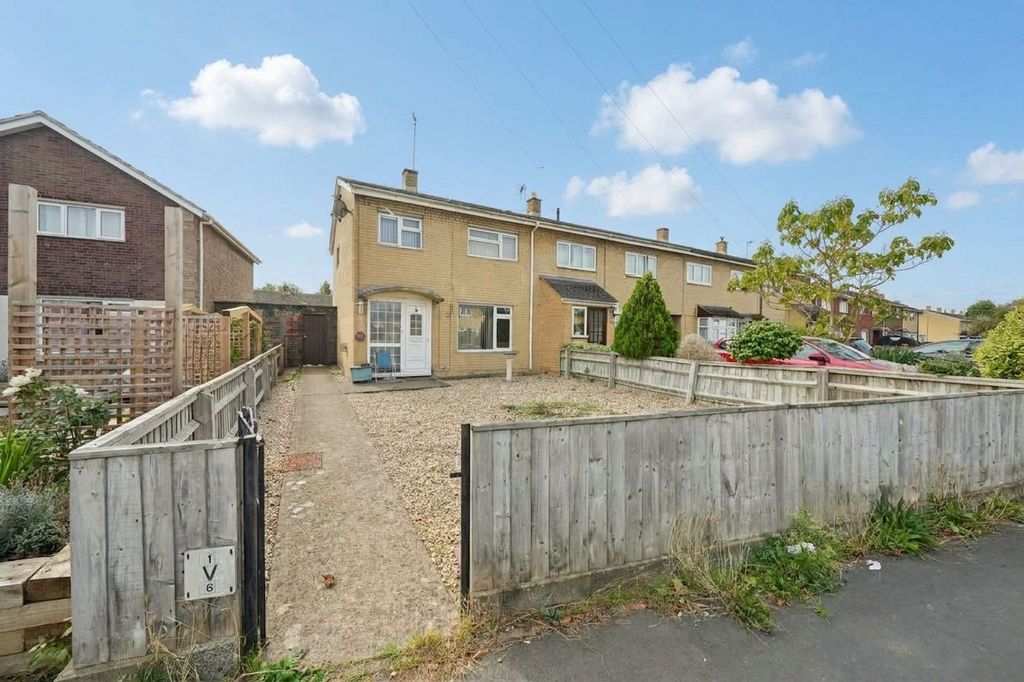 Property photo 1 of 22