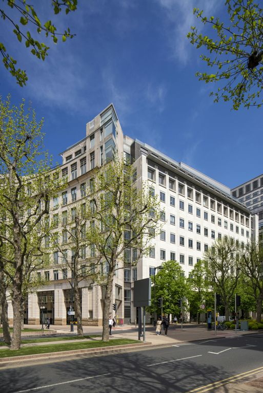 Property photo 2 of 20 11 Westferry Circus  External 2.Jpg