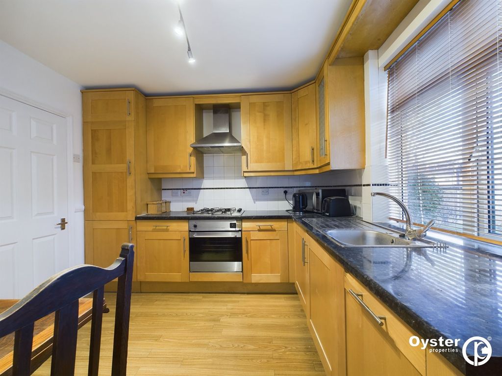 Property photo 2 of 13 Kitchen