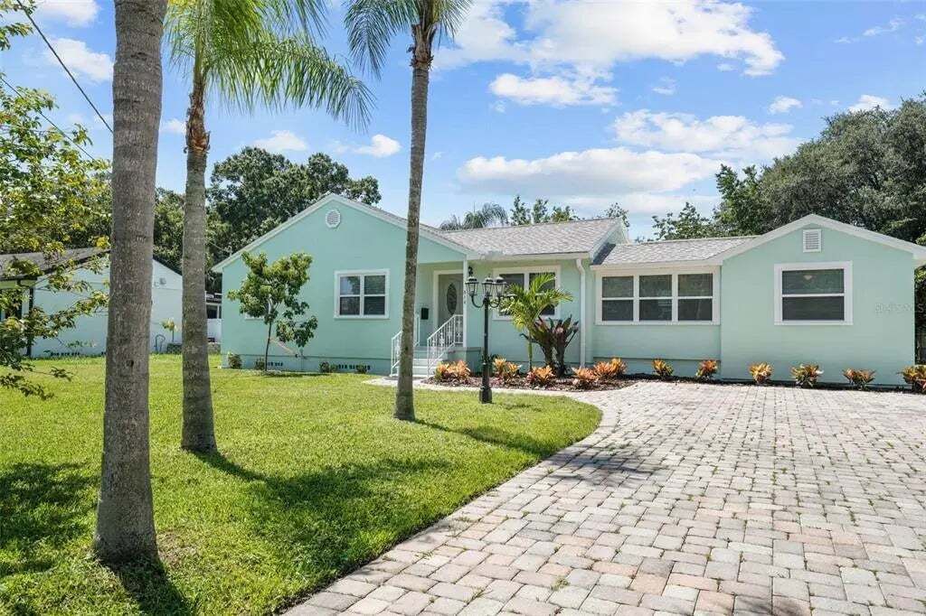 Property photo 1 of 20