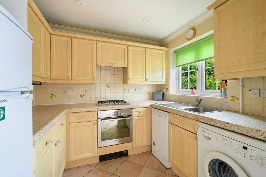 Property photo 3 of 16