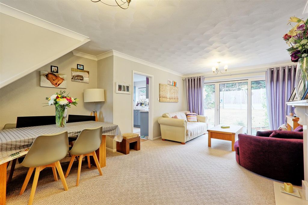 Property photo 3 of 14 Img_6123_4_5_Easyhdr-Interior3.Jpg
