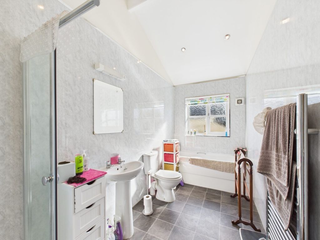 Property photo 3 of 24