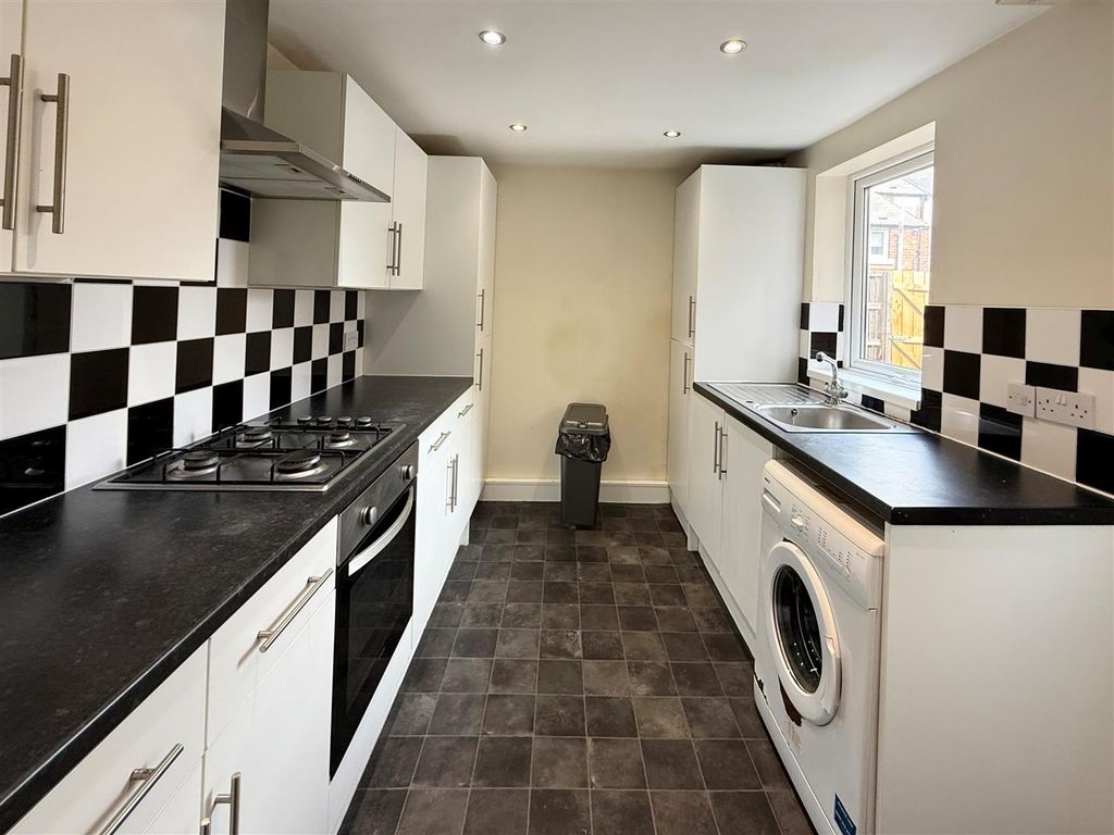 Property photo 3 of 7 Ktch.Jpg