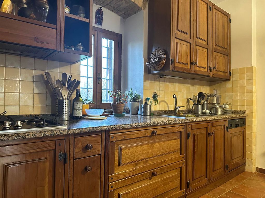 Property photo 1 of 30