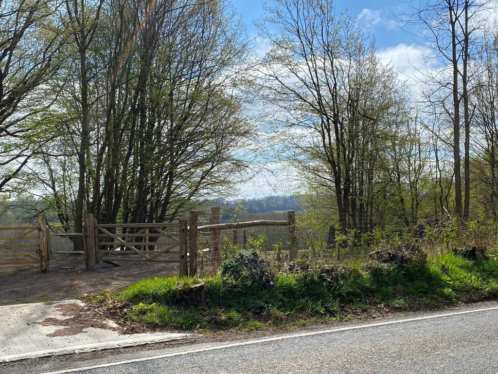 Property photo 3 of 8