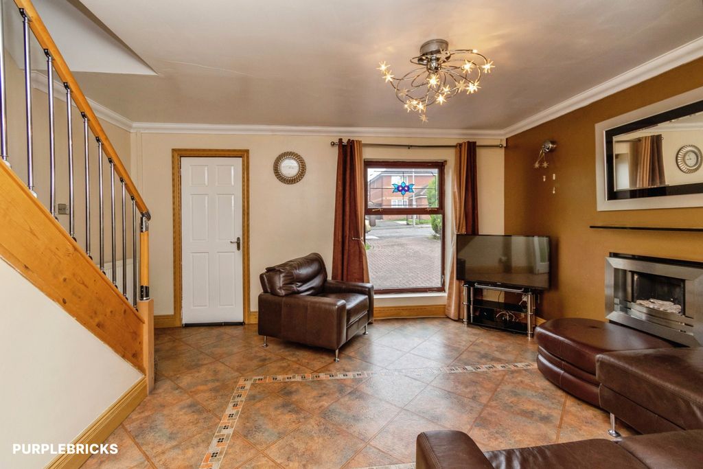 Property photo 3 of 30
