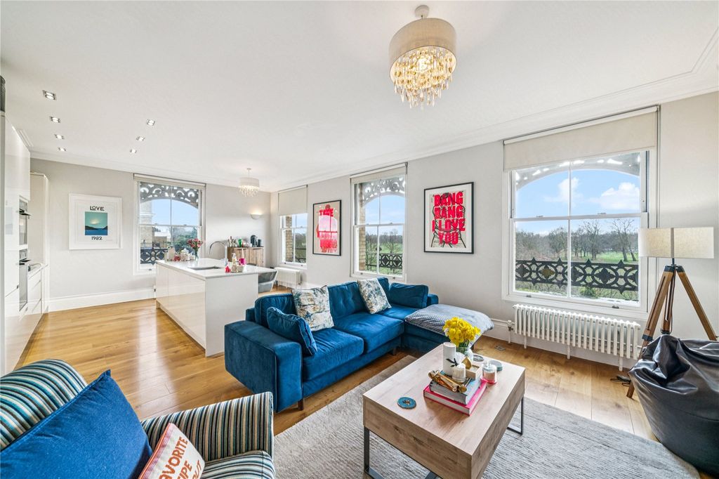 Property photo 2 of 11 Picture No. 15