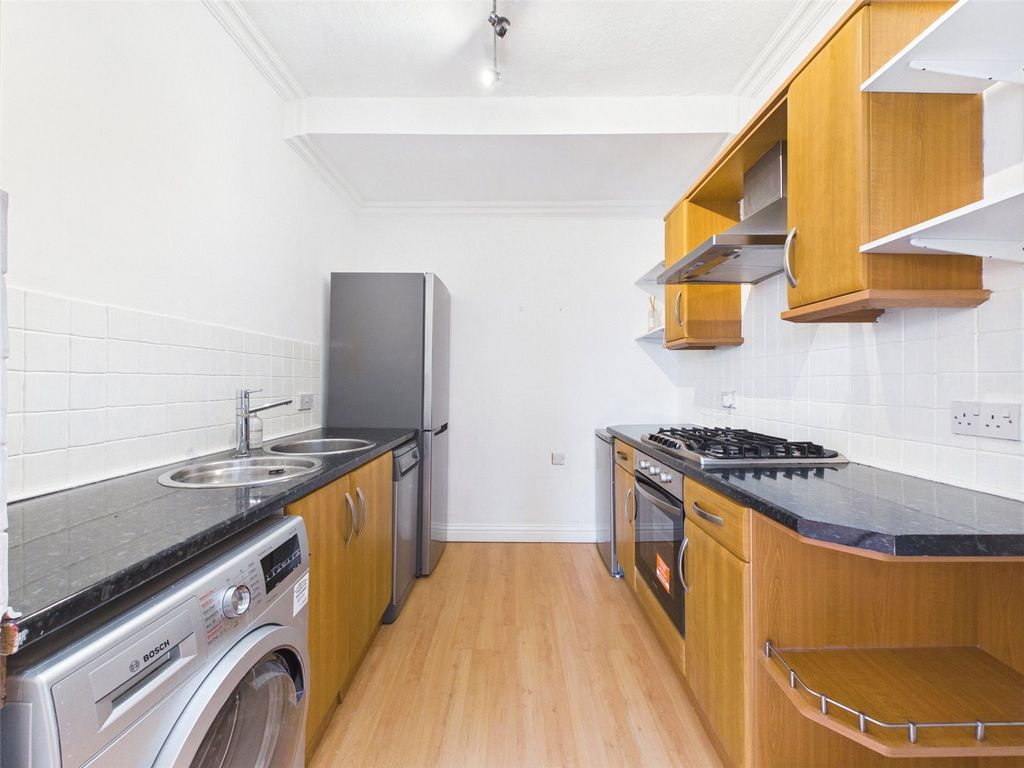 Property photo 2 of 14 Picture No. 01