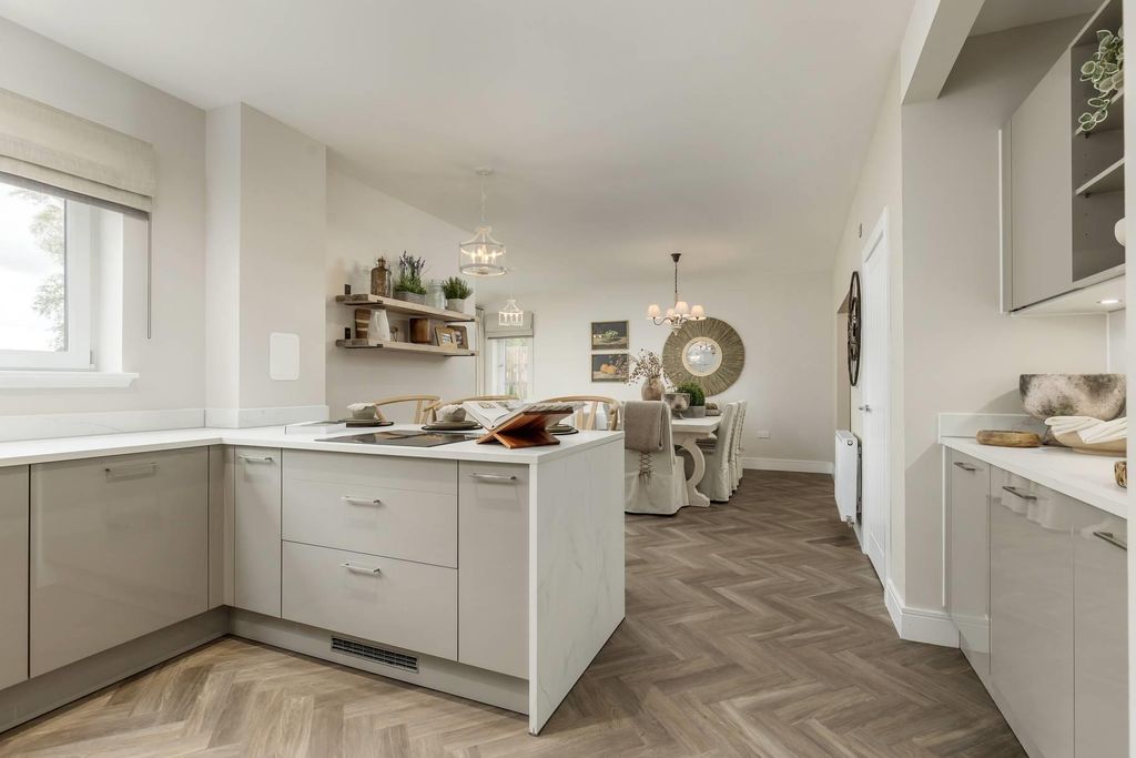 Property photo 3 of 24 Image