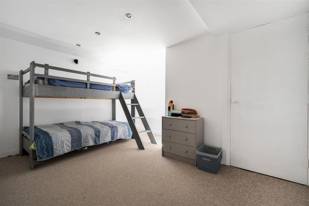 Additional image 10 of 6 bed detached house for saleBohelland Rise, Penryn TR10