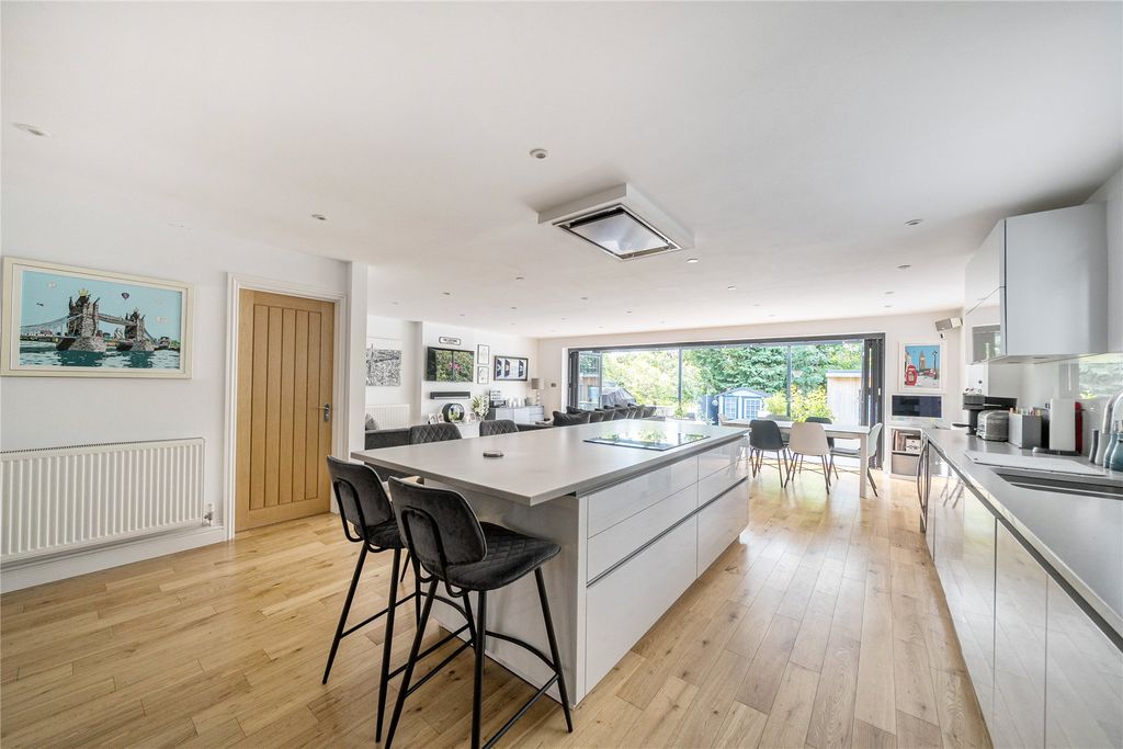 Property photo 2 of 25 Picture 2