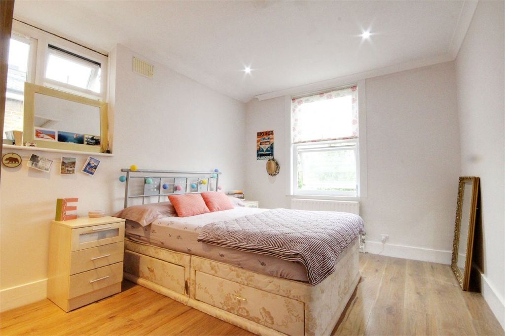 Property photo 3 of 7 Picture_3