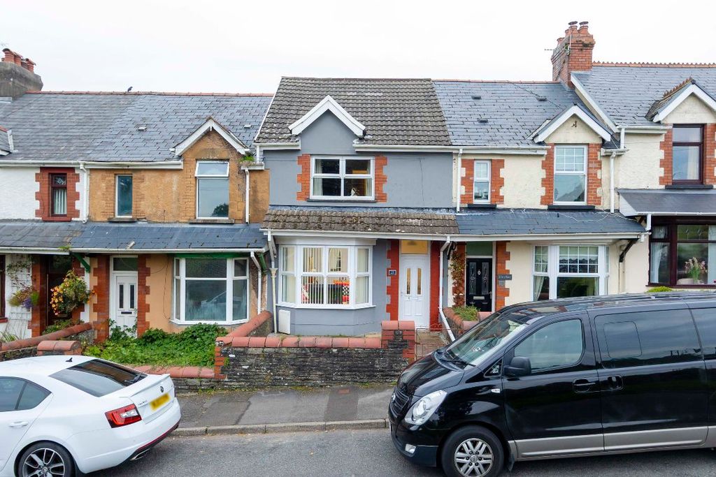 Property photo 1 of 34