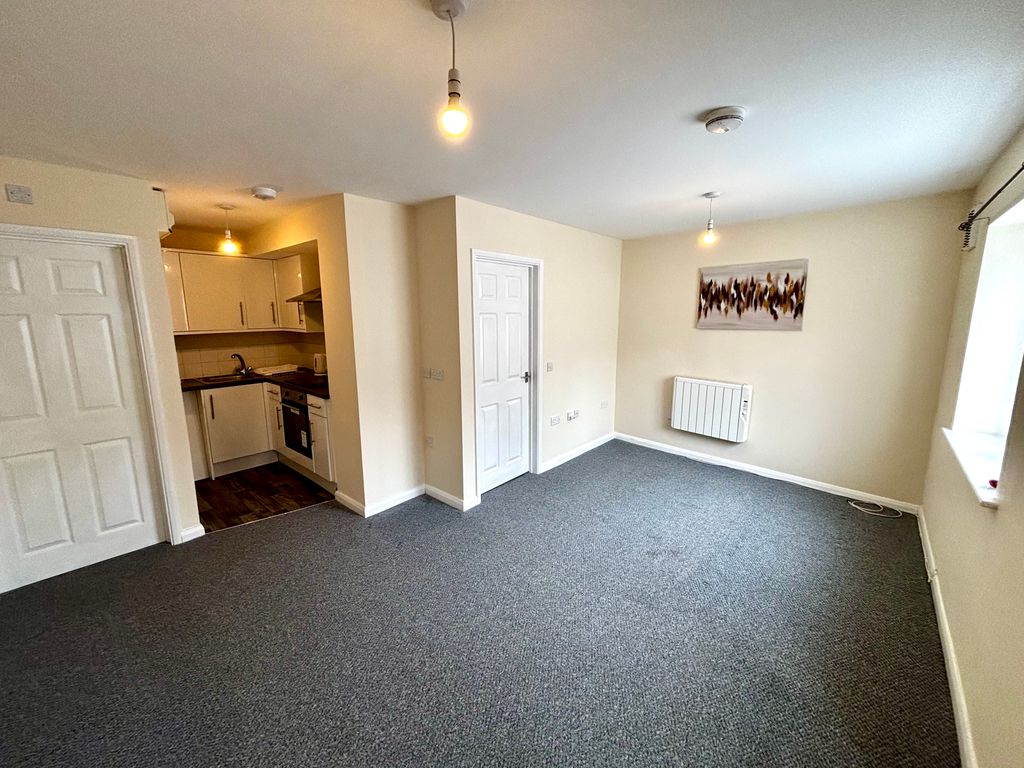 Property photo 3 of 8 Image