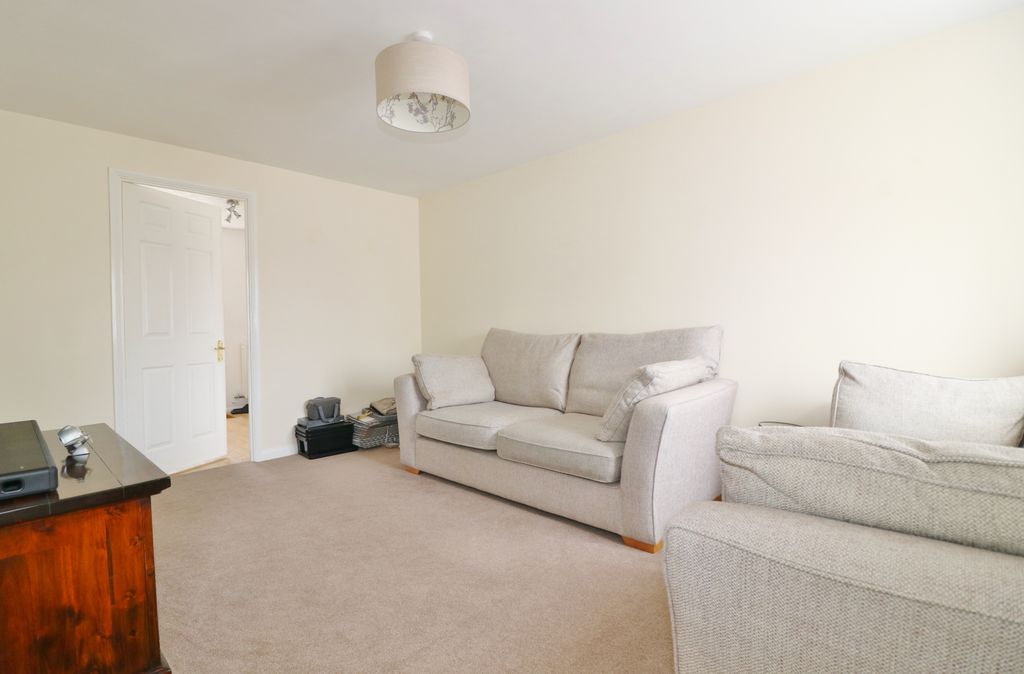Property photo 2 of 8 Img_9066