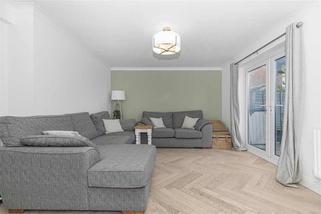 Property photo 3 of 24 Img_8858.Jpg