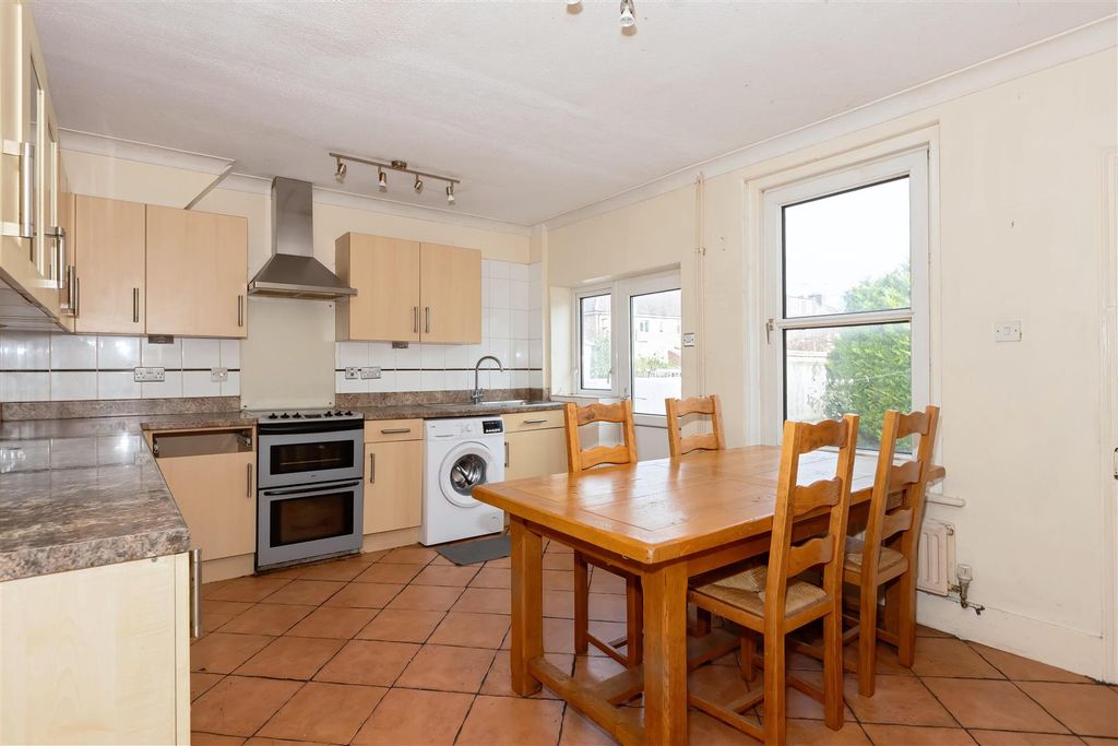 Property photo 2 of 9 Ham Rd_6.Jpg