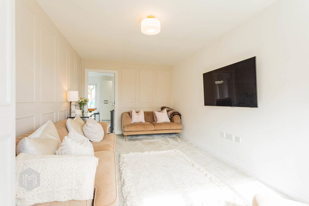 Property photo 2 of 40 Photograph