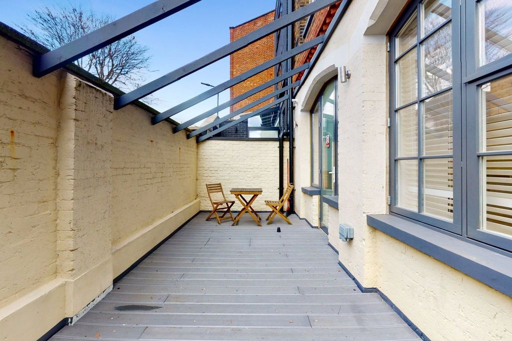 Property photo 2 of 11 Picture No. 09