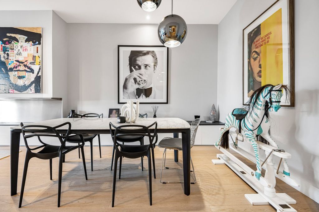 Property photo 2 of 19 Picture No. 18