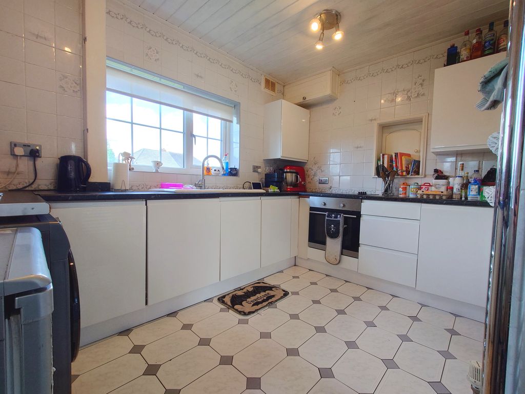 Property photo 3 of 29