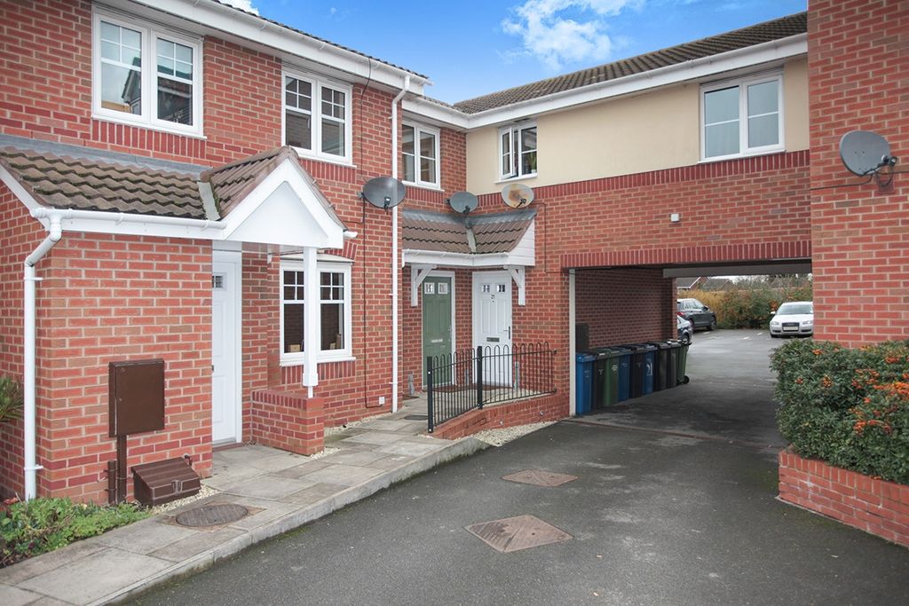 Property photo 1 of 17 Front