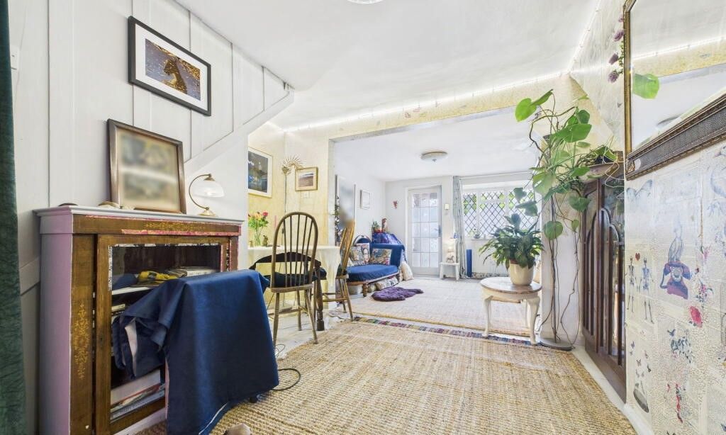 Property photo 3 of 15