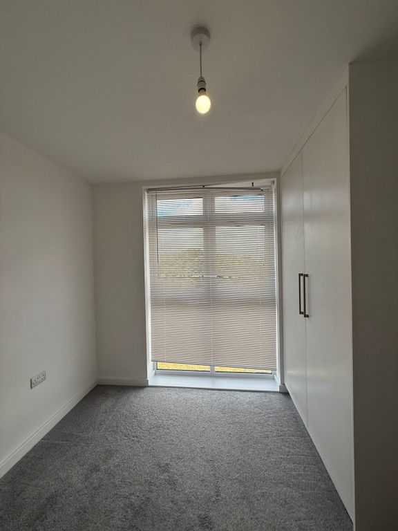 Property photo 3 of 5 Gallery