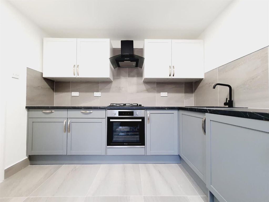 Property photo 3 of 11 Fenre_Nqx0Ulefj1Zz6Y7G.Jpg