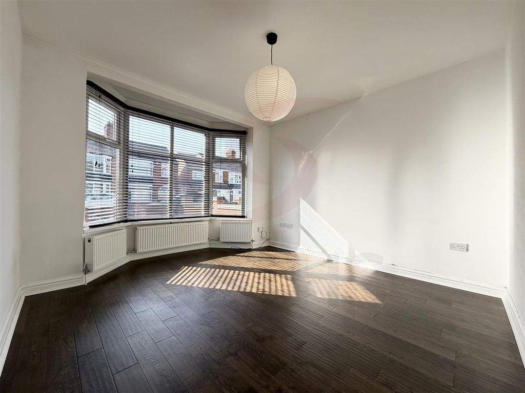 Property photo 2 of 11 Reception Room