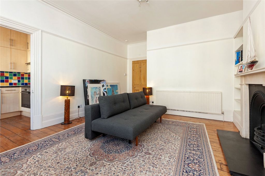 Property photo 2 of 15 Picture No. 02