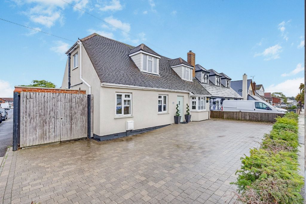 Property photo 1 of 30