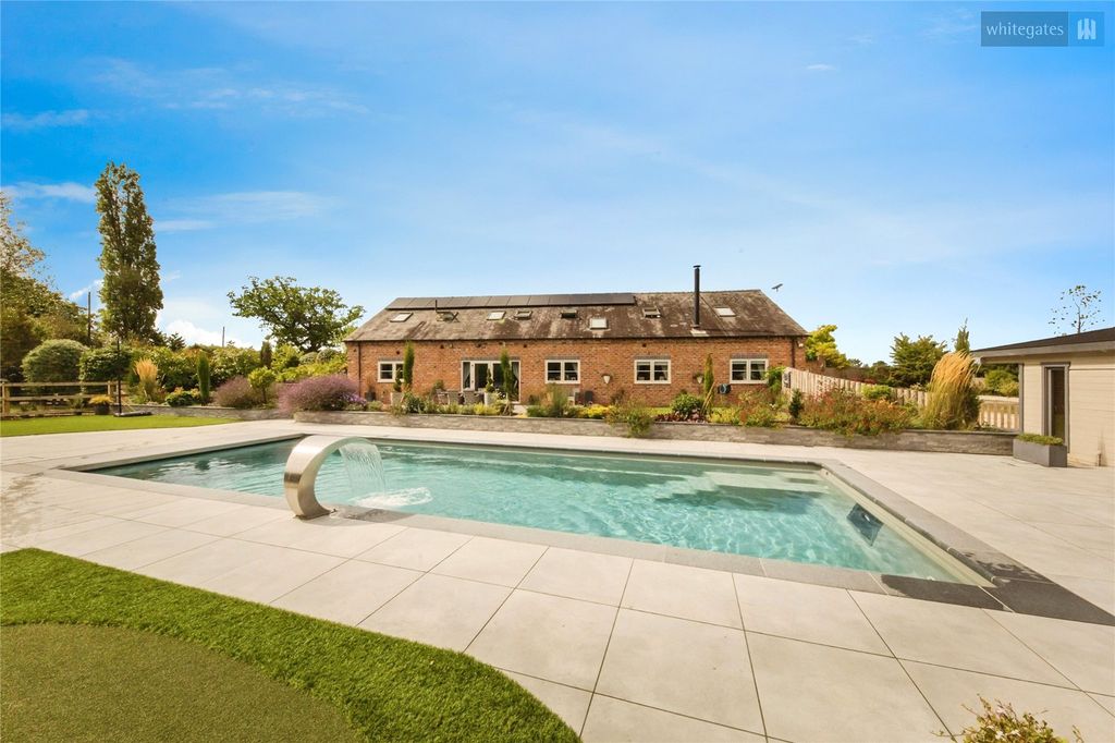 Property photo 3 of 55 Picture No. 44