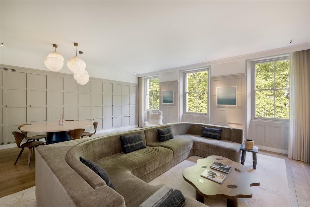 Property photo 3 of 12 Maskells-3, 30 Ennismore Gardens-2.Jpg