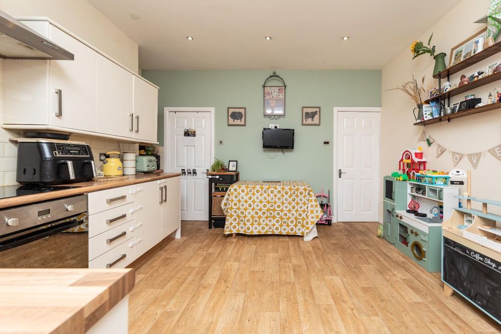 Property photo 2 of 10 5C5A1513.Jpg