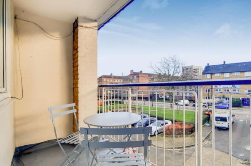 Property photo 2 of 5