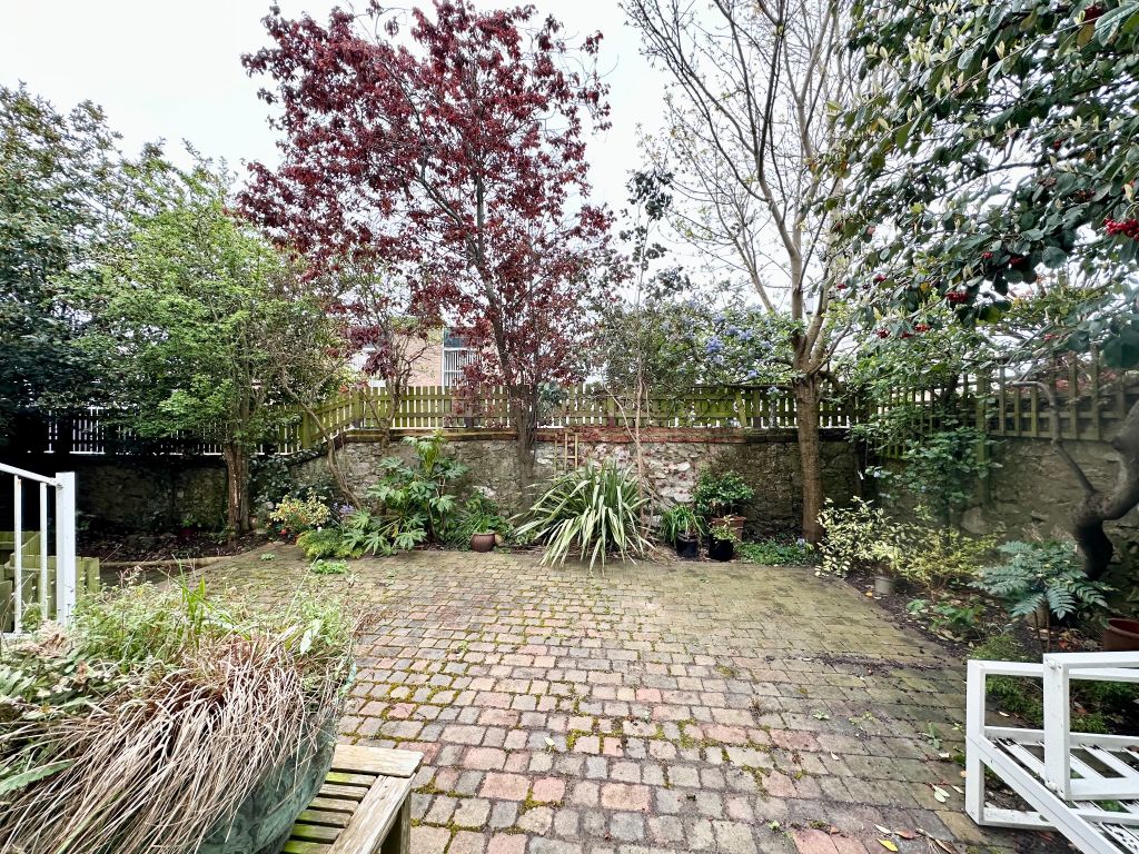 Property photo 3 of 29