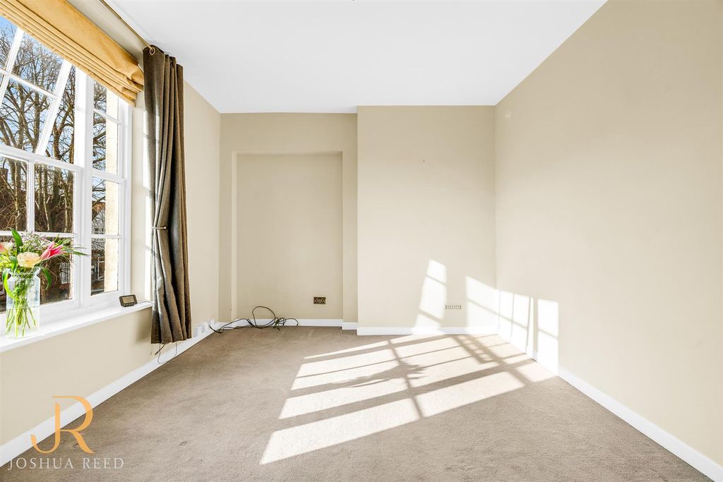 Property photo 3 of 9 Internal-6.Jpg