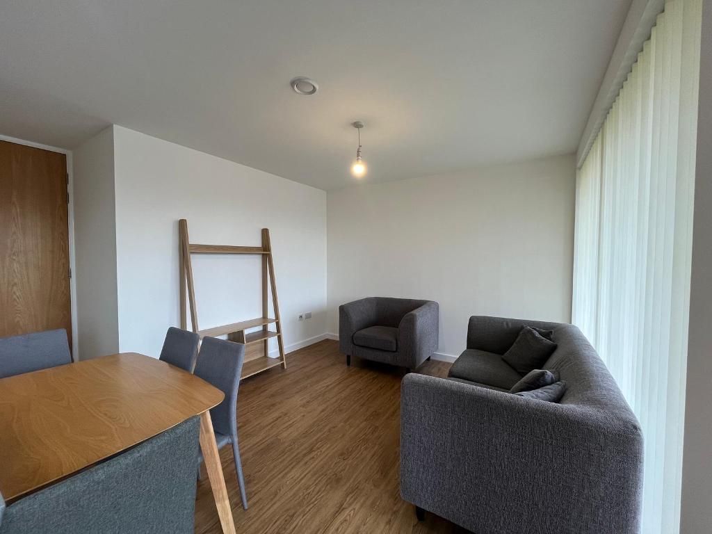 Property photo 2 of 7 Photo 2