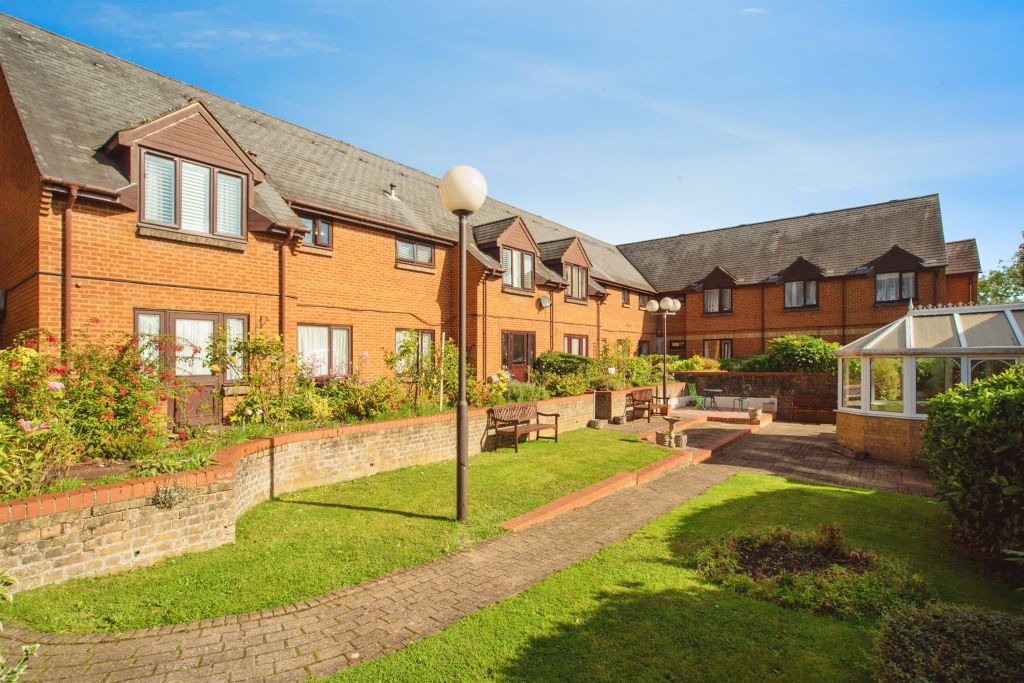 Additional image 16 of 1 bed flat for saleBreakspear Court, Abbots Langley WD5