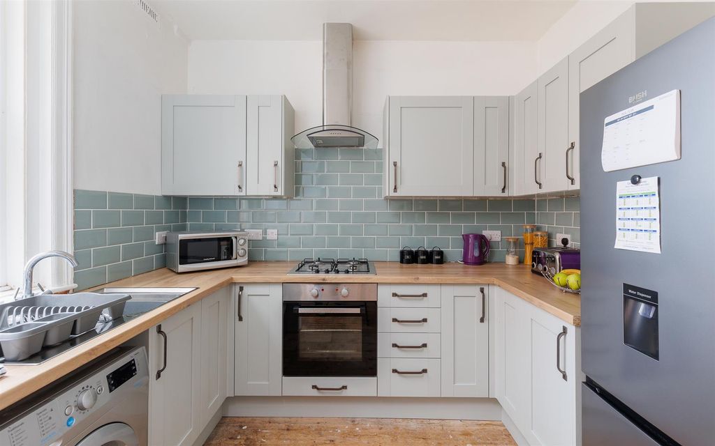 Property photo 2 of 23 9.Jpg