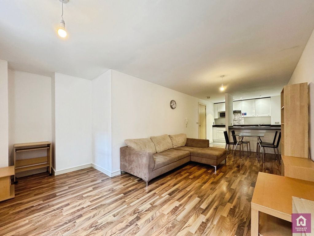 Property photo 3 of 8 Pbox-Img.Jpg