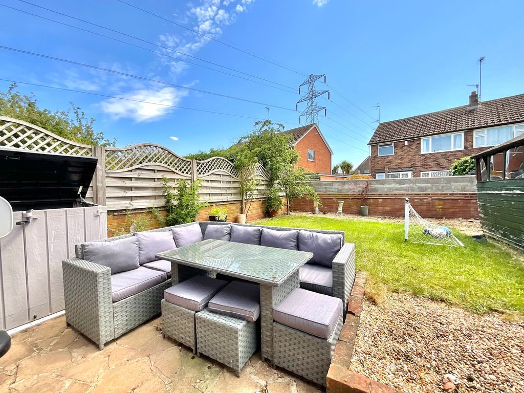 Property photo 2 of 19